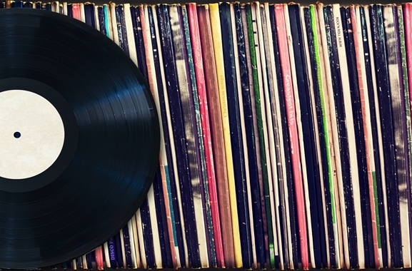 Besondere Geschenkideen aus Hameln: Schallplatten-Schätze für Vinylfans