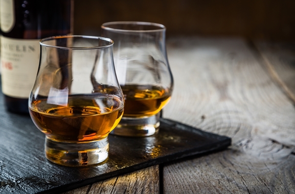 Besondere Geschenkideen aus Itzehoe: Hochwertigen Whisky