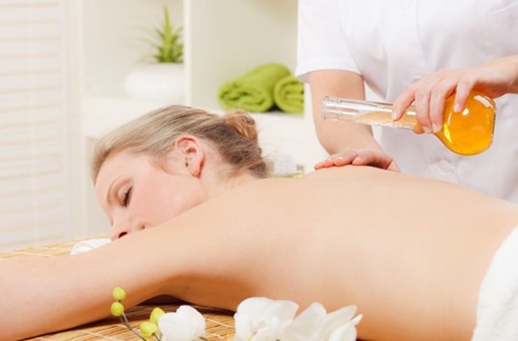 Besondere Geschenkideen aus Neukirchen-Vluyn (bei Moers): Aromaölmassage