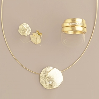 Besondere Geschenkideen aus Minden: Unikatschmuck aus der Goldschmiede Döring