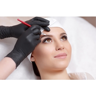Besondere Geschenkideen aus Neukirchen-Vluyn (bei Moers): Microblading-Behandlung
