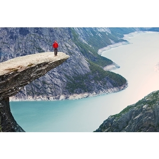 Besondere Geschenkideen aus Elmshorn: Reise zum Trolltunga in Norwegen